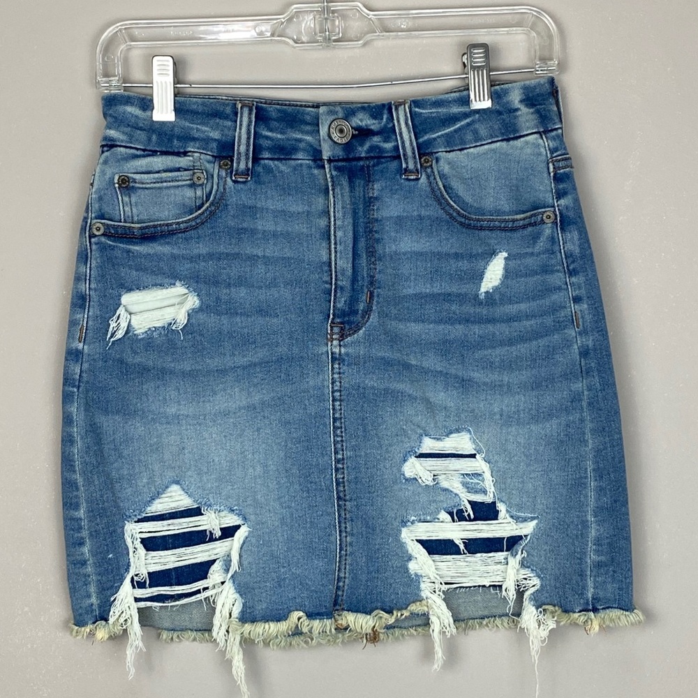 Never wornAmerican Eagle Curvy Hi-rise jean skirt